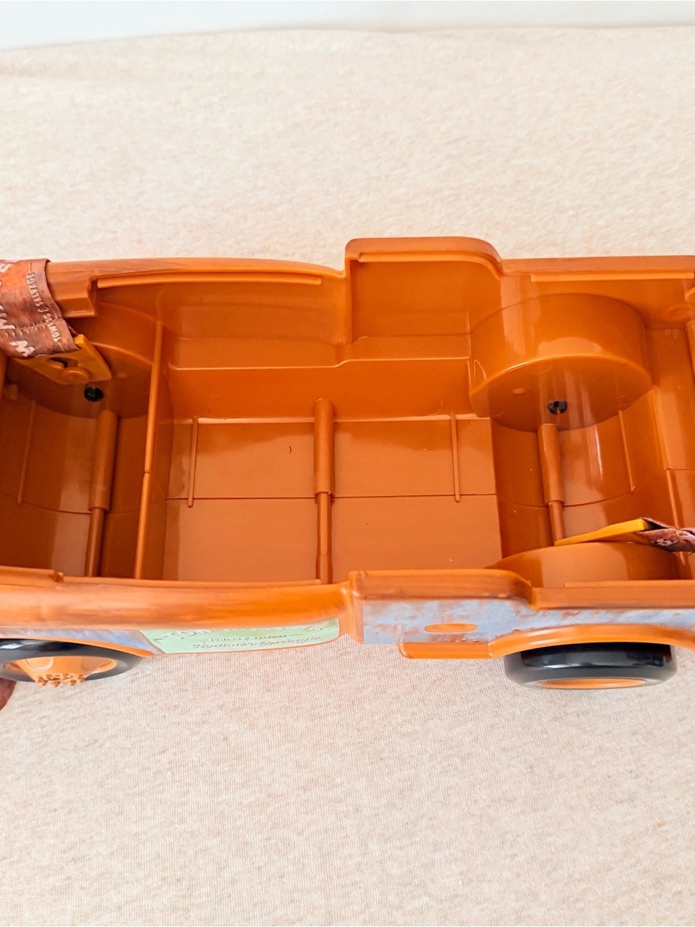 Disneyland parks CARS Pixar Tow Mater Popcorn bucket - Picture 5 of 8